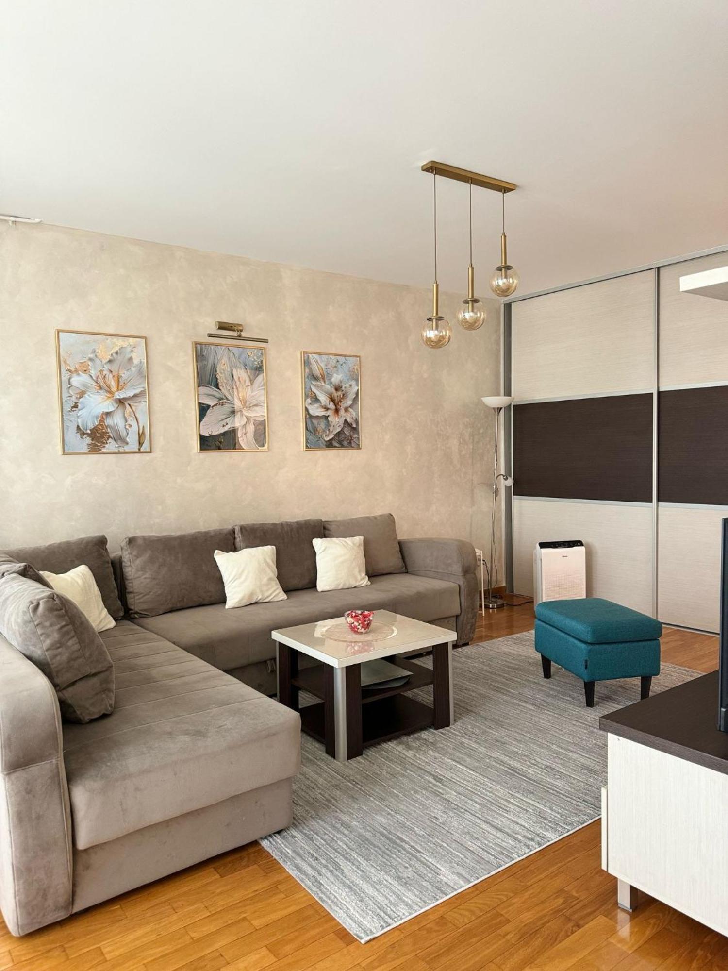 Manhattan Apartman Belvil Belgrado Exterior foto
